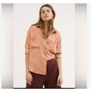 Like New! We The Free Long Sleeve Button Down Shirt in Size XS
